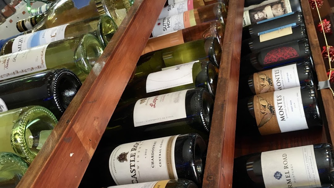 Churchill's Fine Wines, Spirits & Cigars, St George's, Bermuda